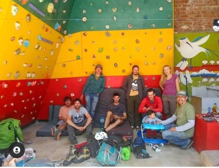 Monkeywasi Climbing Hostel Huaraz  Exterior foto